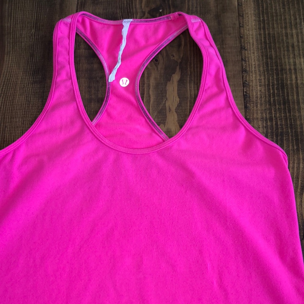 Lululemon  yoga Tank top  Hot Pink  size M-L